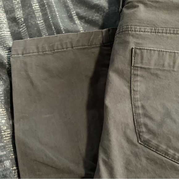 Calvin Klein 30x30 soft 98% cotton pants/ unisex slim fit - Picture 3 of 7